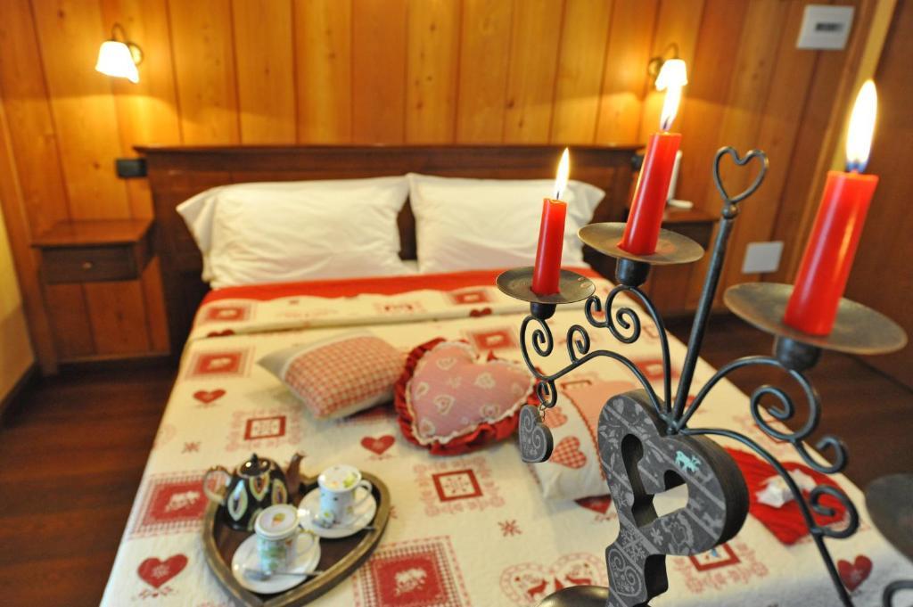 L'Ancien Paquier Chambre D'Hotes Valtournenche Ruang foto