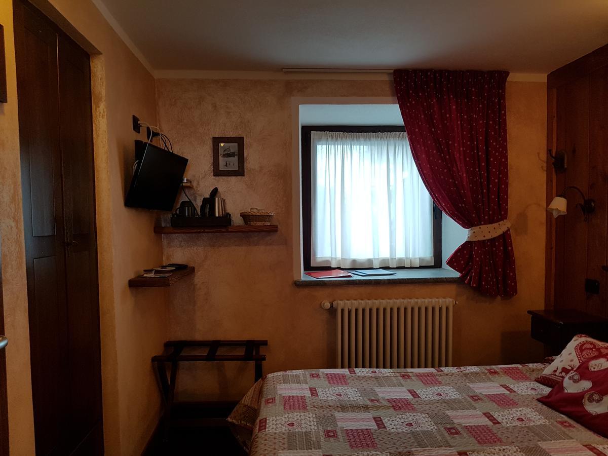 L'Ancien Paquier Chambre D'Hotes Valtournenche Bagian luar foto